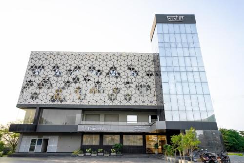 Nadiad Hotel | Prarambh By Siara