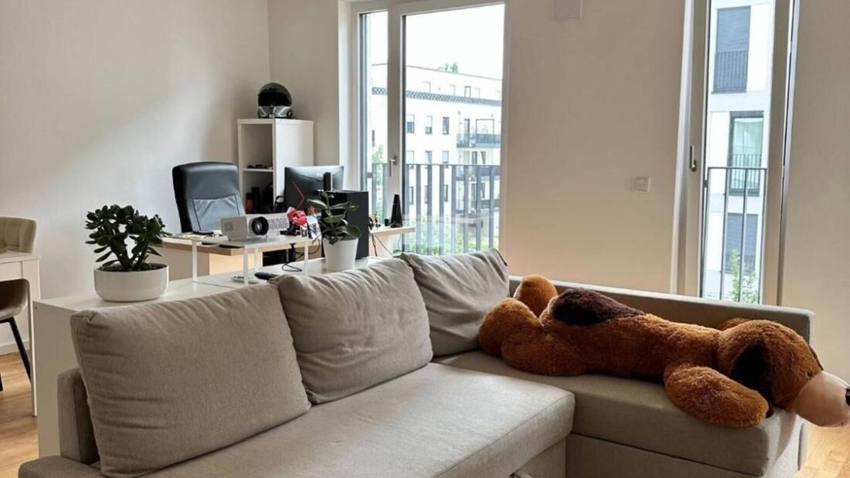 Schoenefeld Apartment | Precious Airport Sta