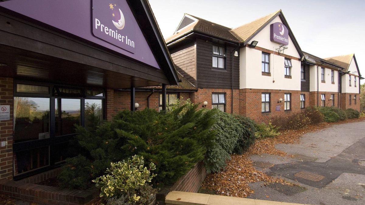 Maidstone Hotel | Premier Inn Maidstone - Allington