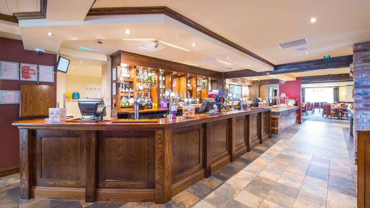 Stourbridge Hotel | Premier Inn Stourbridge Town Centre