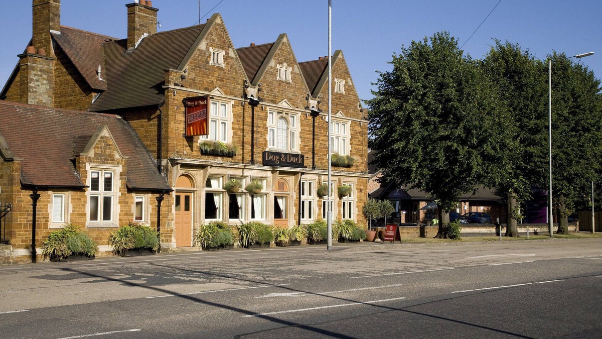 Wellingborough Hotel | Premier Inn Wellingborough