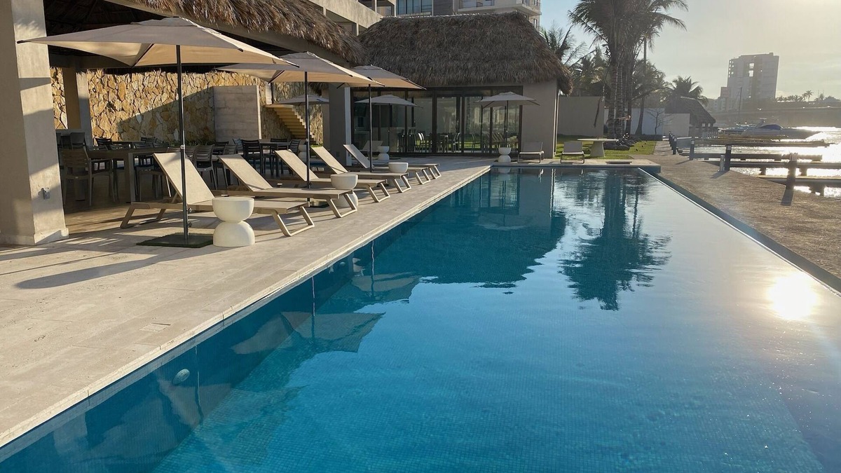 Boca del Rio Apartment | Premium 2-BED/2-BTHR Aprt with AC, WiFi, 3 pools, in fabulous Playas del Conchal