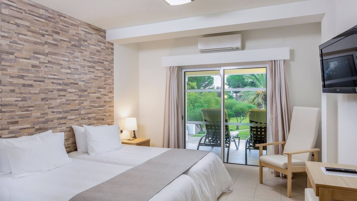 Quinta do Lago House | Premium 2-Bed Villa | Quinta do Lago | Sleeps 6