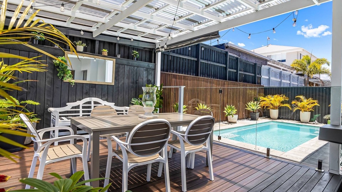 Peregian Beach House | Premium 4-Bed Coastal Escape with BBQ and Pool