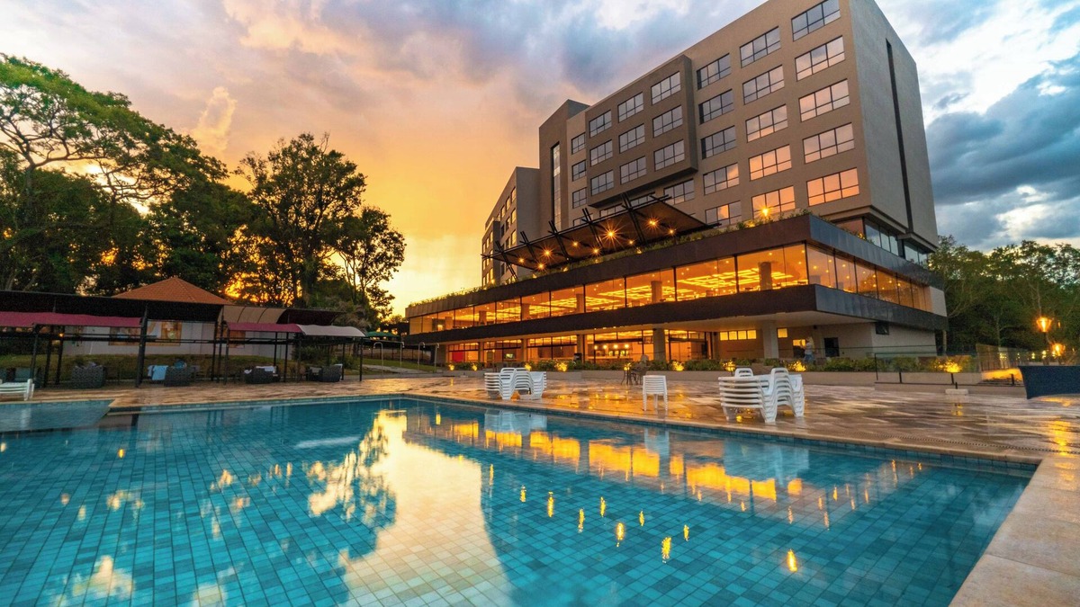 Foz do Iguacu Hotel | Premium Comfort Stay | Ideal for Romantic Vacations or Relaxing Getaways
