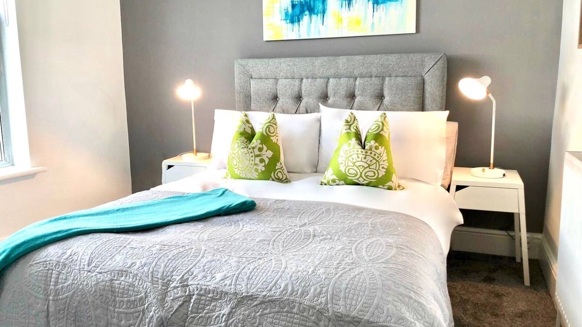 King's Lynn House | Premium Cosy Double Room with Garden View