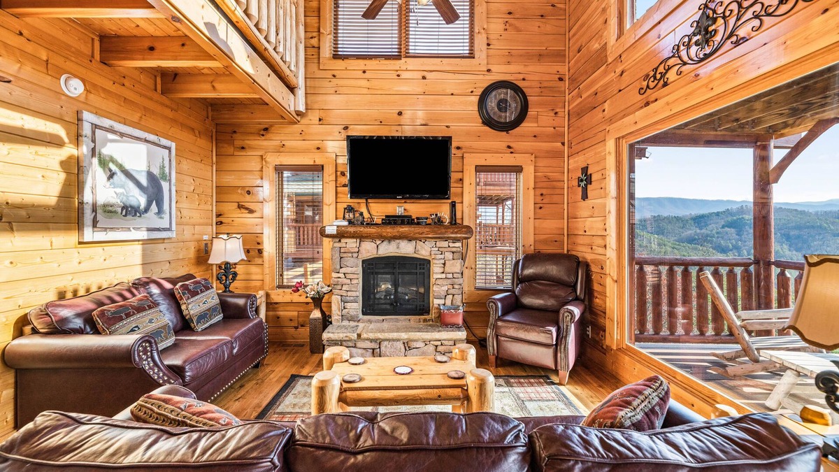 Gatlinburg - Pigeon Forge Cabin | Premium Host: Full Log Cabin/Spectacular MountainViews/HotTub/WiFi/Pool/Gym !