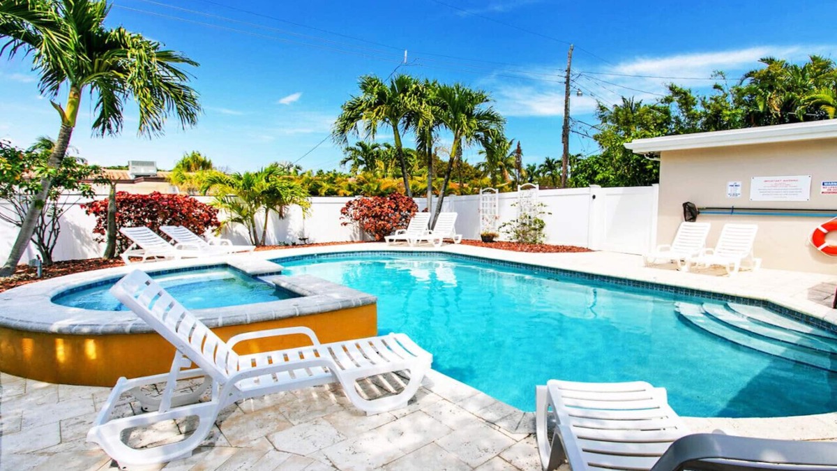 South Lake Villa | Premium Luxury 5BR/4BA Villa near Hollywood Beach