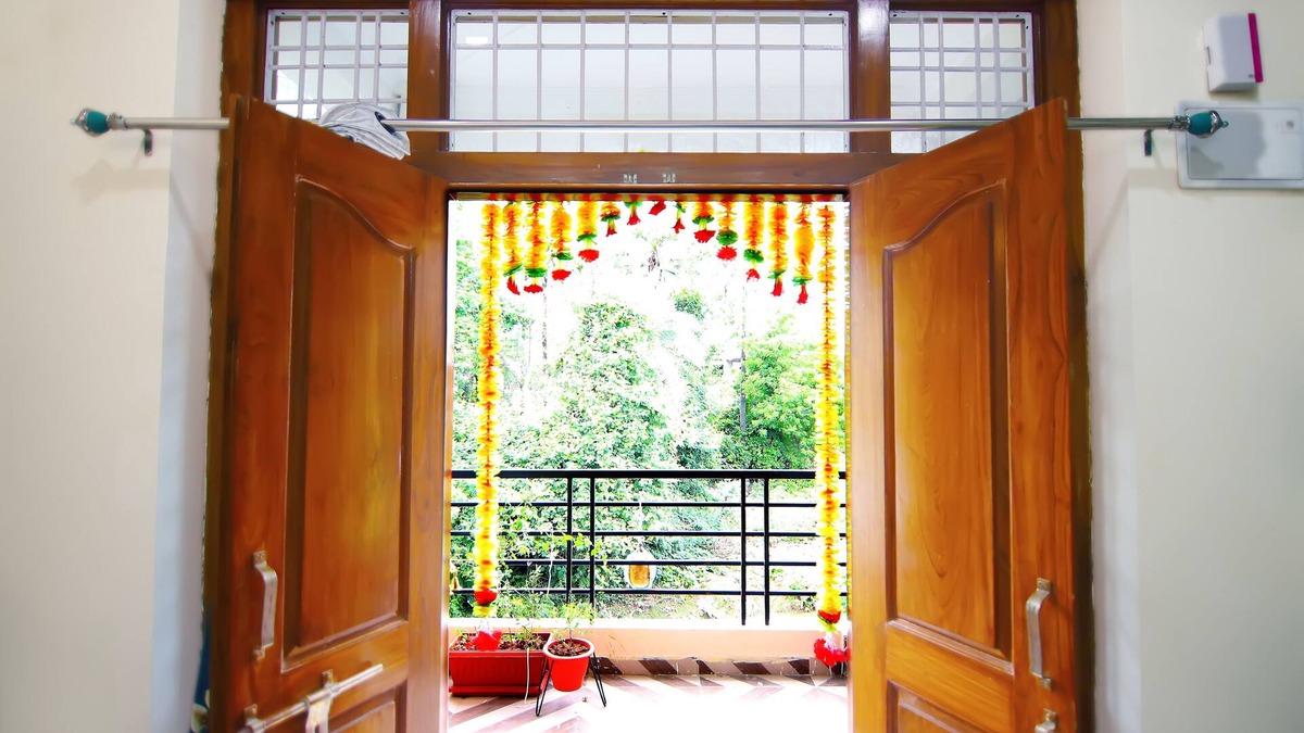 Begumpet Apartment | Premium luxury Spacious 1200sqft 2bhk - Suchitra