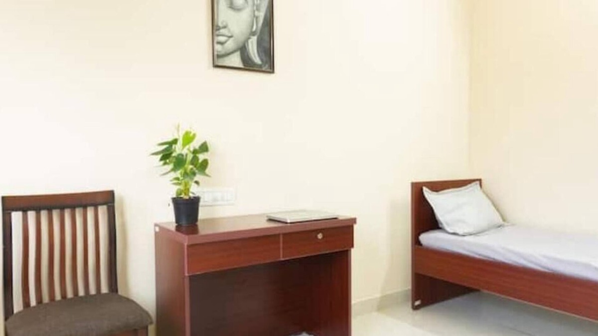 Yeshwanthpur Apartment | Premium pvt. room w/attach bath - 3/3 Bengaluru