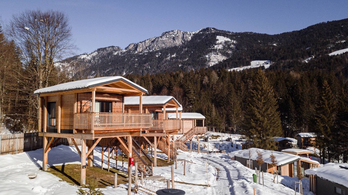 Kotschach-Mauthen Ski Chalet | Premium Tree House with 1 bedroom