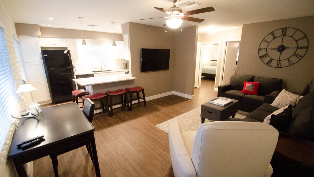 Prescott Condo | PRESCOTT GETAWAY, HISTORIC DOWNTOWN PRESCOTT