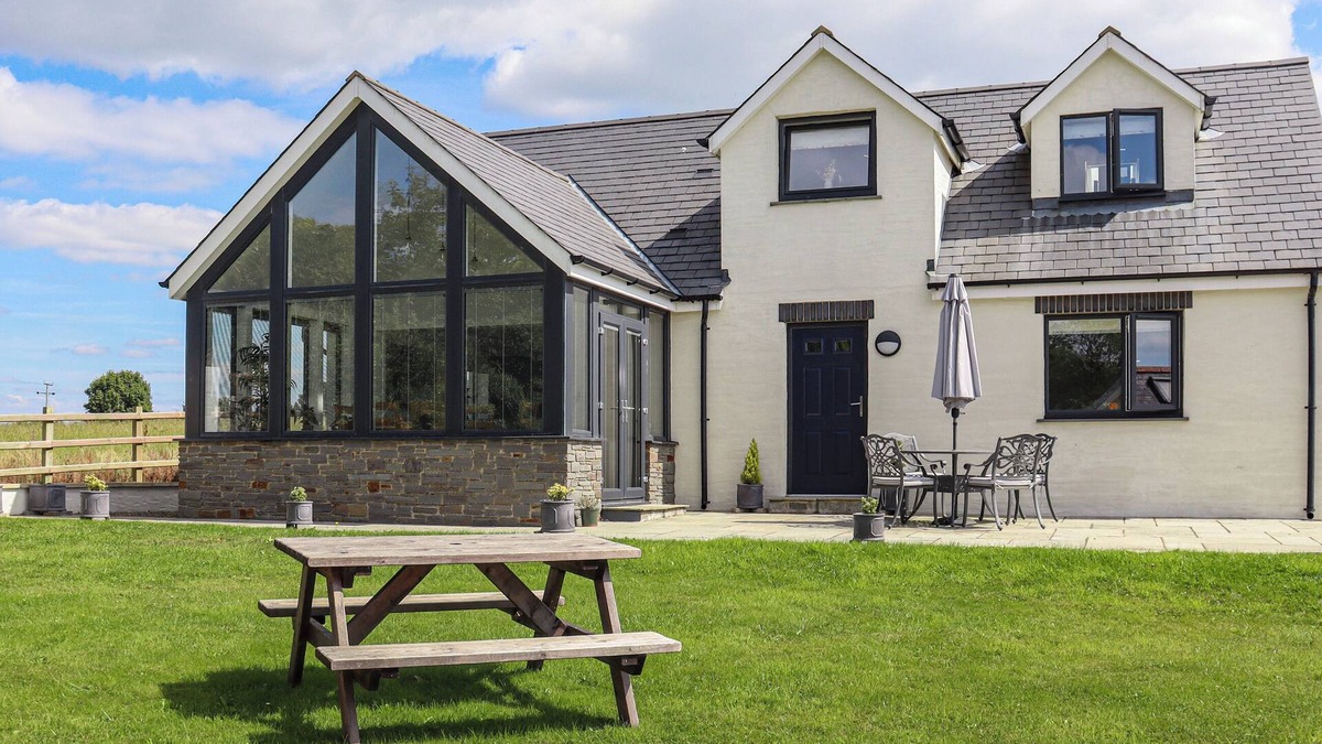 Ludchurch Cottage | Preselli View Cottage - UK37755