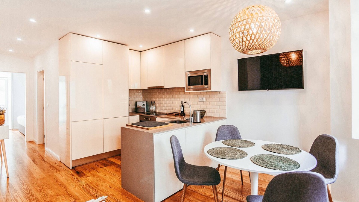 Linda-a-Velha Apartment | Prestige Apartment By Gt House