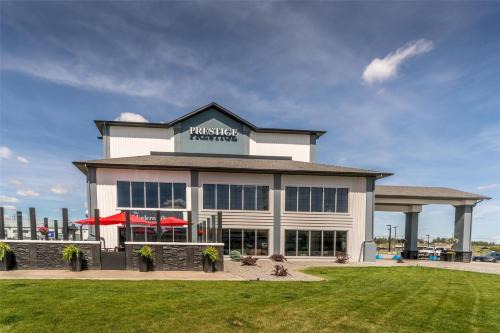 East Kootenay Hotel | Prestige Cranbrook Hotel, BW Premier Collection