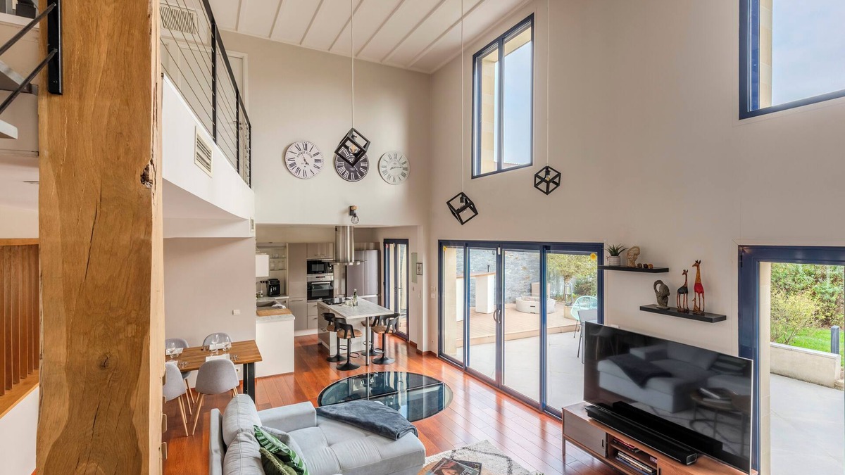 Barbery House | Prestige, elegant 185 m² countryside home in the heart of Barbery.