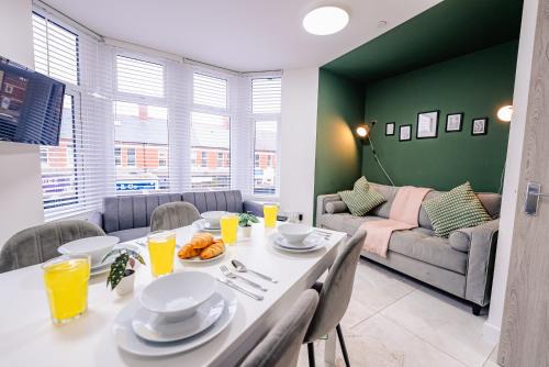 Gabalfa Apartment | Prestige Stays Cardiff Modern 1-Bed Apartment with Sofa Beds near Heath Hospital