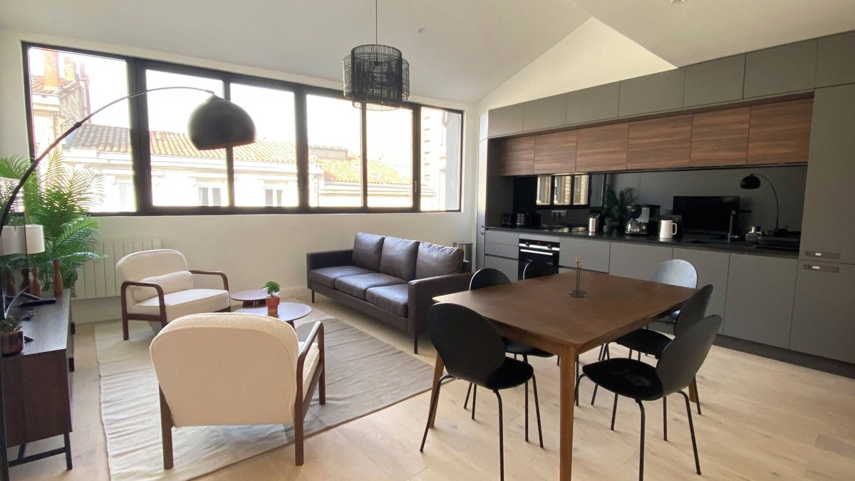 Bordeaux Golden Triangle Apartment | Prestigious duplex in the heart of the Golden Triangle