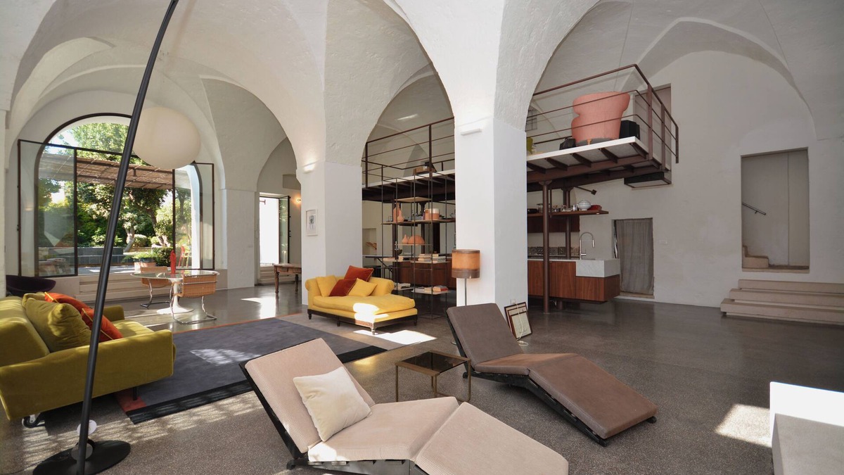 Andrano House | Prestigious home with pool near the sea