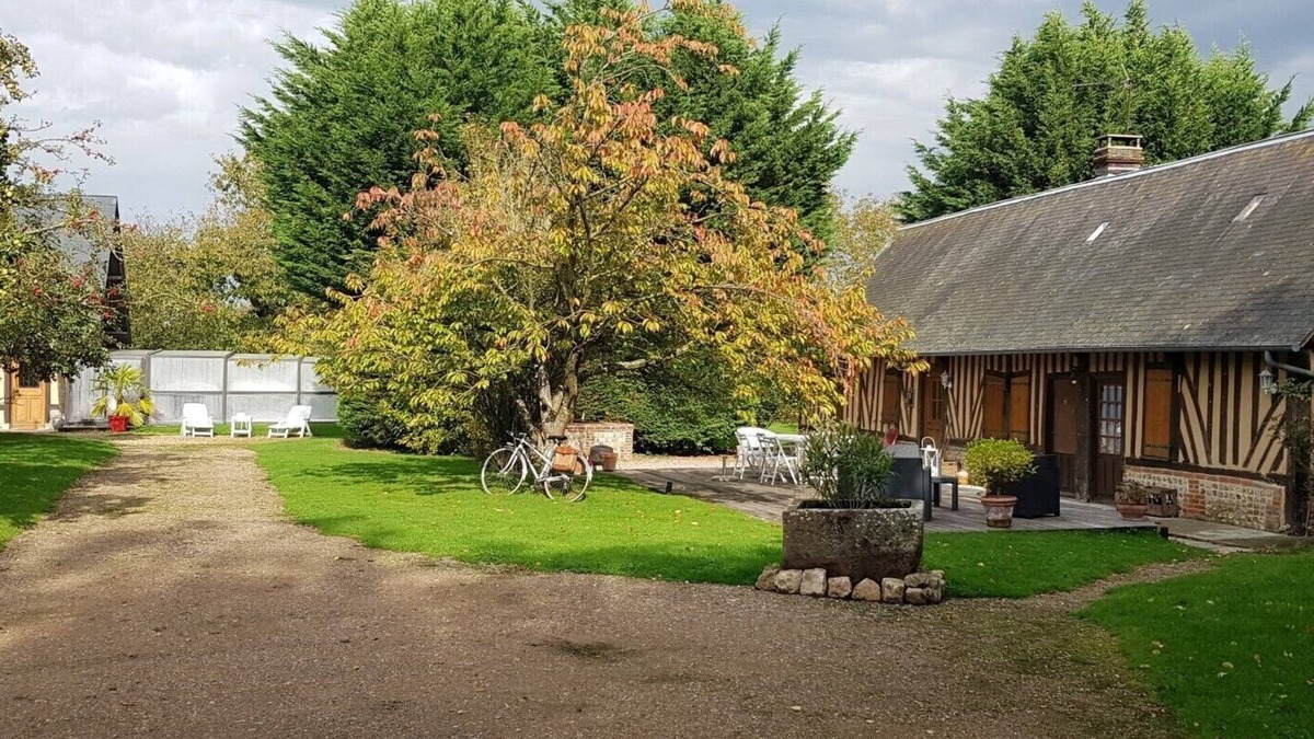 Saint-Pierre-de-Cormeilles House | Pretty Norman house with heated and covered swimming pool 30 minutes from Deauville