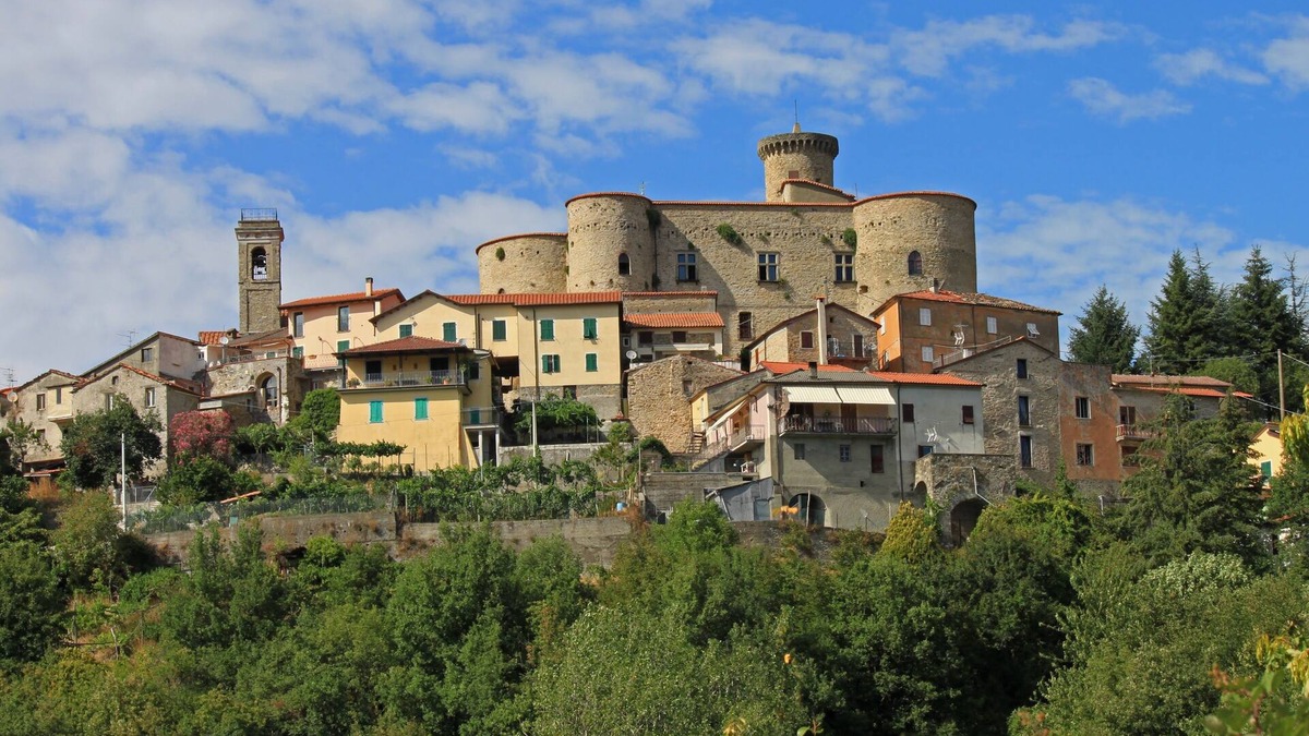Gassano House | Pretola stone house 12 pax w/prv pool & view