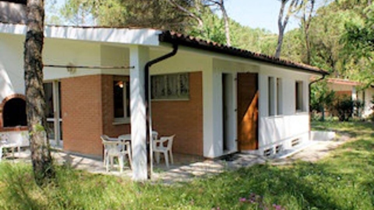 Lignano Riviera Villa | Pretty duplex for 5 guests in an oasis of greenery in Lignano Riviera