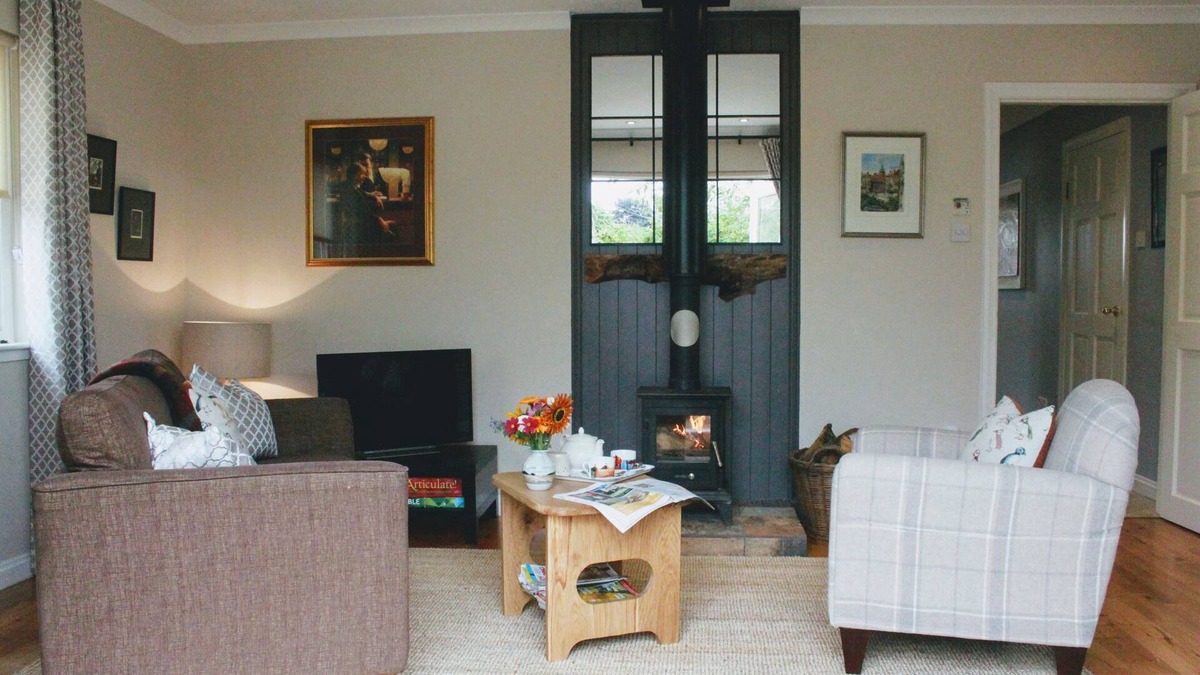 Duns Other | Pretty Farmhouse Cottage