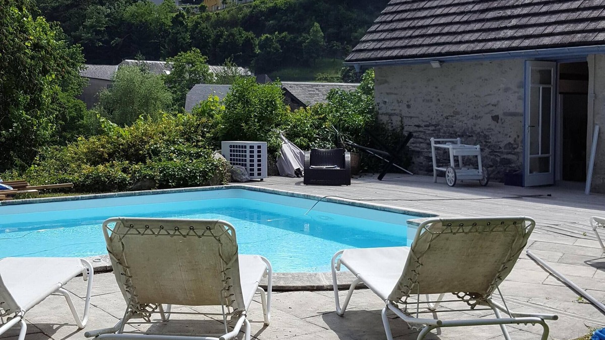 Aspin-en-Lavedan House | Pretty house with swimming pool in wooded grounds overlooking the Pic du Montaigu.
