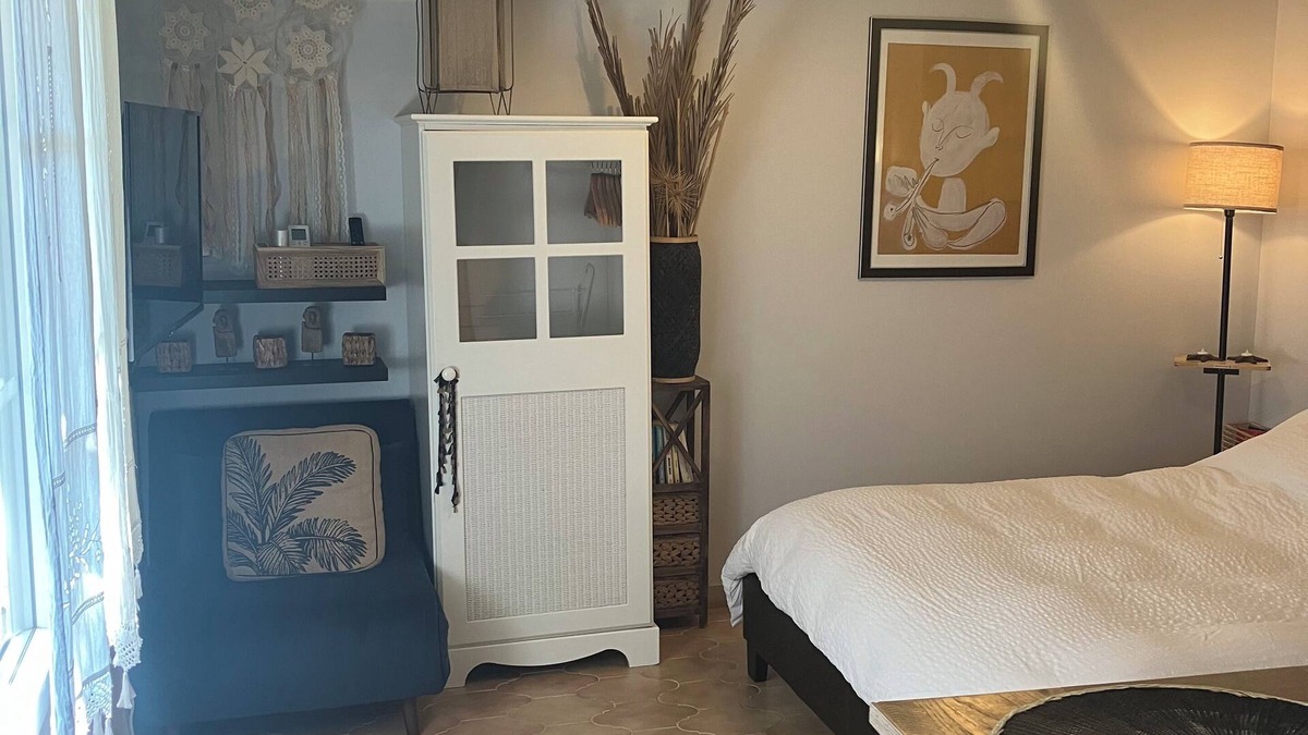 Garrigues Bed & Breakfast | Pretty mazet in Nîmes in the heart of the garrigue