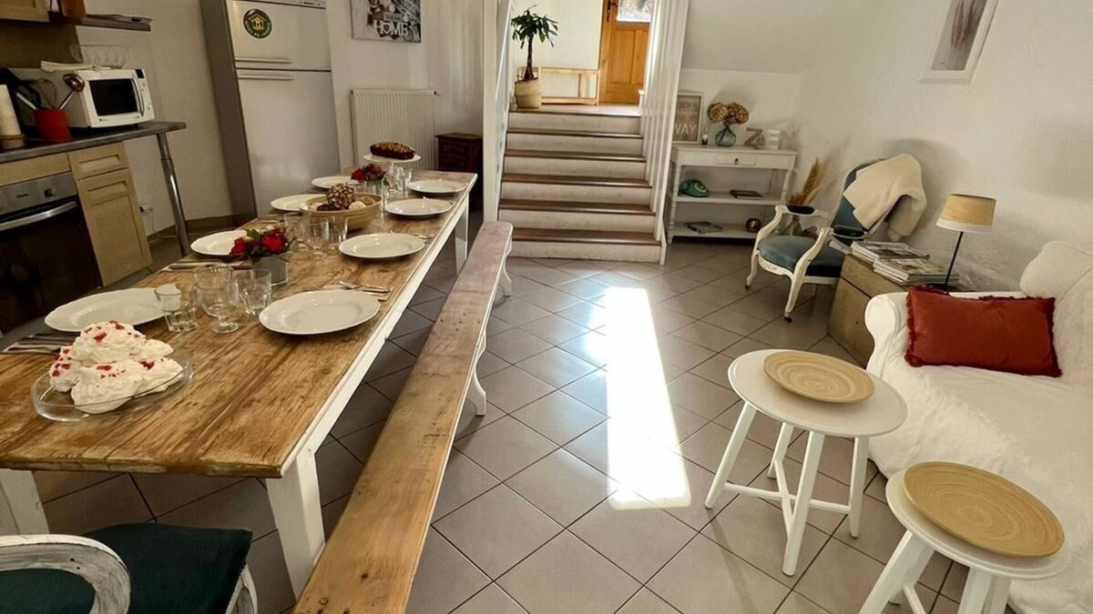 Amberieu-en-Bugey House | Pretty stone village house in the heart of a hamlet on the heights of the Bugey