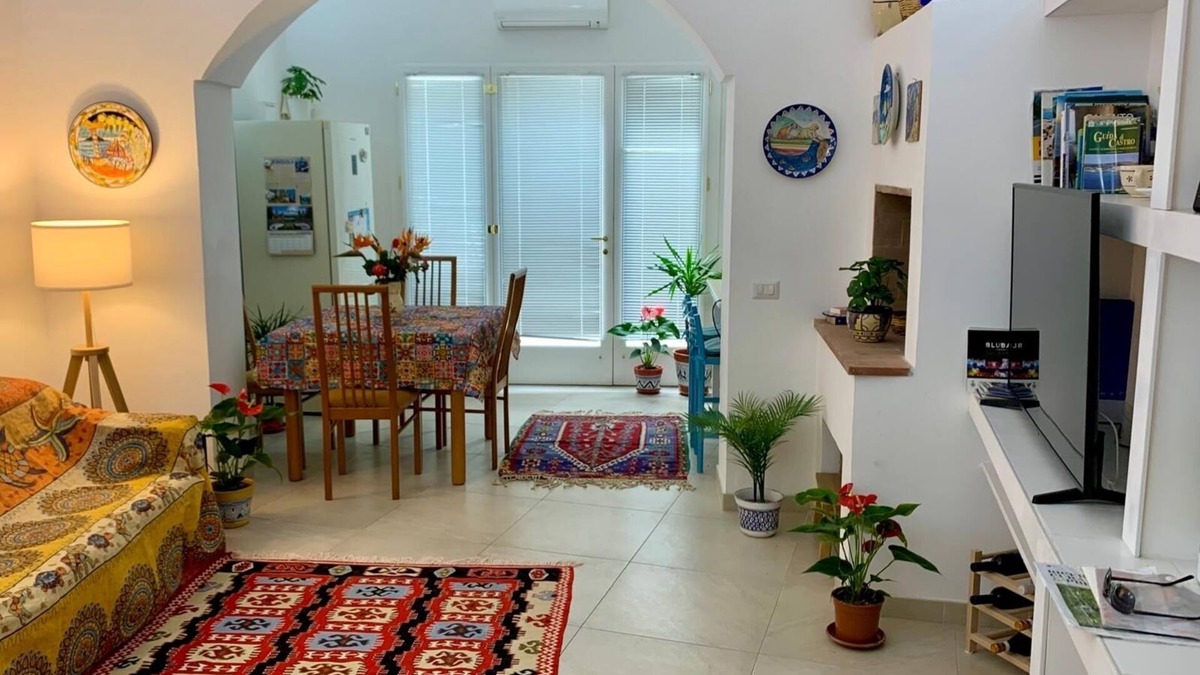 Castro Marina House | PRICELESS RESIDENCE in the ANCIENT VILLAGE of CASTRO MARINA (LE)