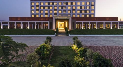 Phaltan Hotel | Pride Elite, Phaltan