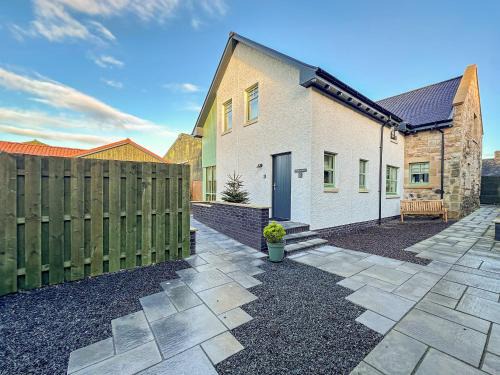 Linlithgow House | Pride Of Erin - Uk45929