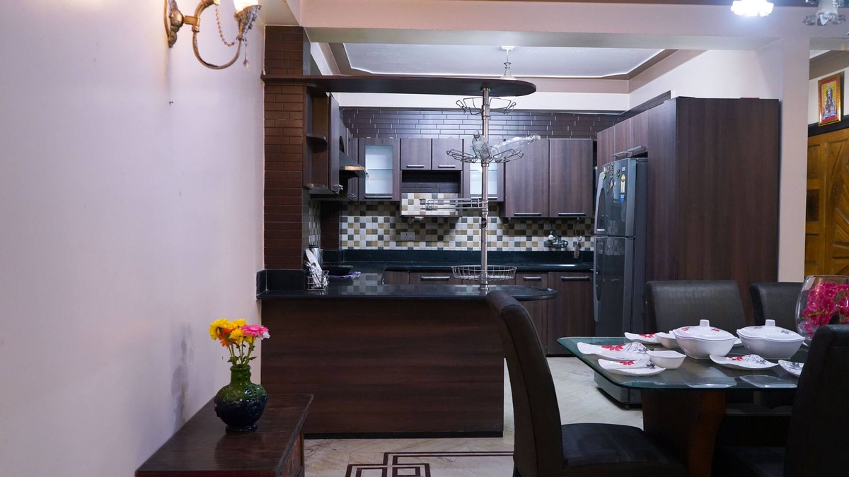 Gangtok Apartment | "Prime 4BHK: Ideal Location, 5 Min Walk to Market!"