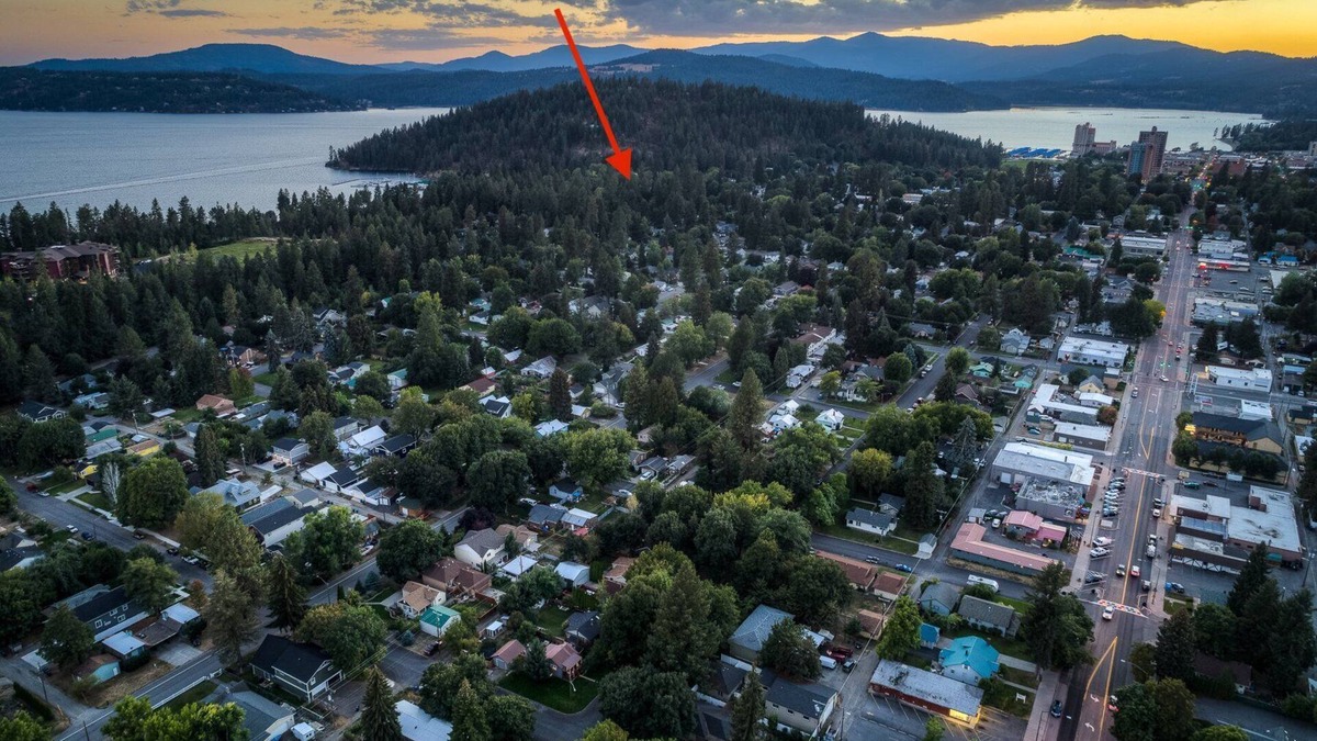 Coeur d'Alene House | Prime Location! 5 Blocks to Sherman Ave, 2 Blocks to McEuen Park