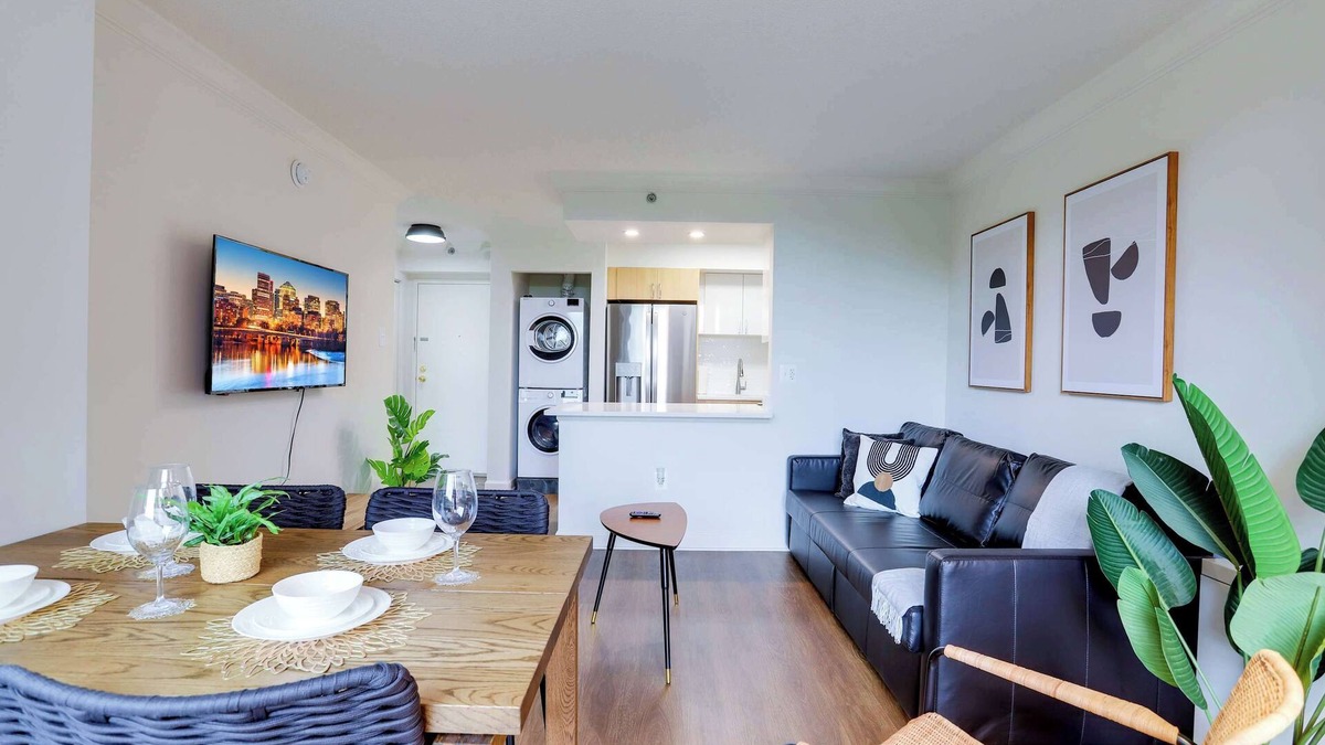 Pentagon City Apartment | Prime Location Apt Near Metro with Gym