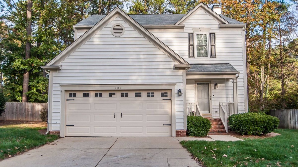 Cary House | Prime Location, Close to Everything, Fresh Market, Downtown Cary, Bond Park
