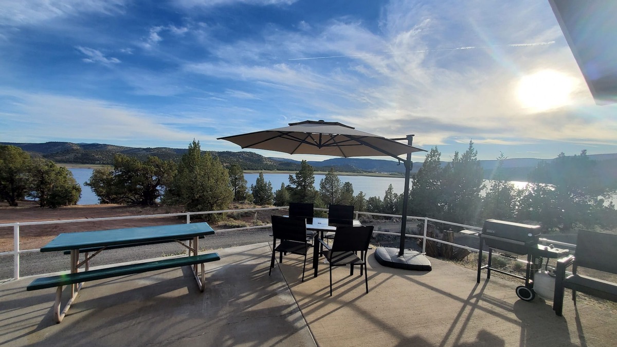 Prineville House | Prineville Resevoir Lake House