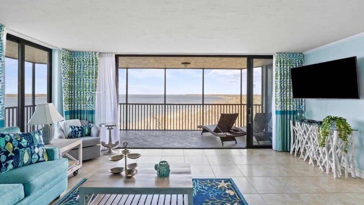 Punta Rassa Condo | Pristine Waterfront Residence with Panoramic Water Views - Pool Open!