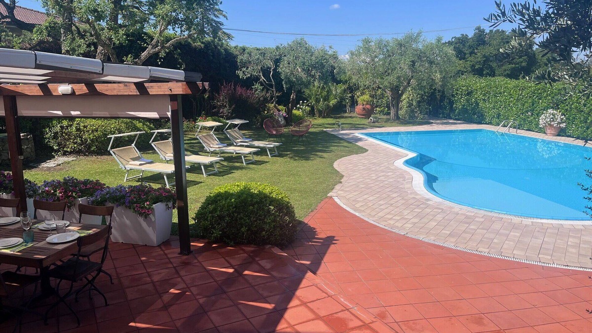 Santarcangelo di Romagna Villa | Private Villa with private pool, sauna, A/C, WIFI, TV, patio, panoramic view, close to Rimini