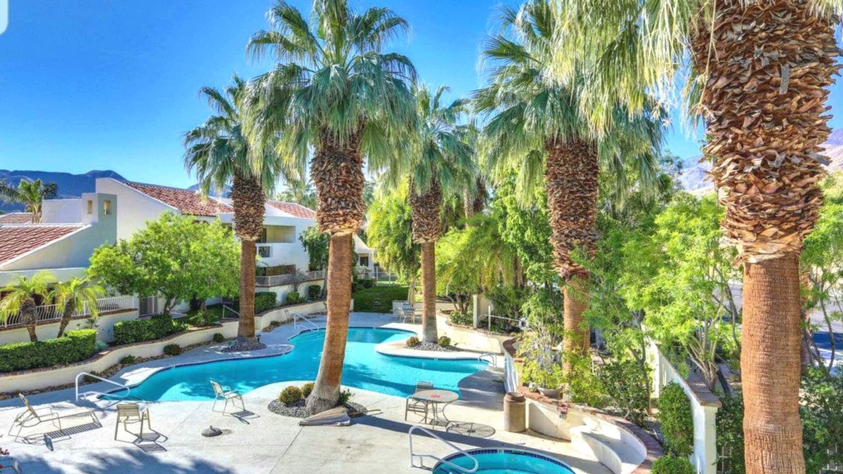Canyon Corridor Condo | Privacy and serenity in this lushly landscaped community