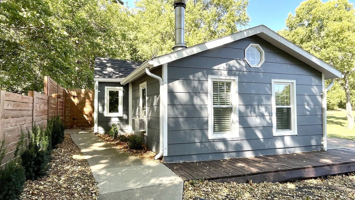 Louisburg House | Private 3 Acre Bungalow