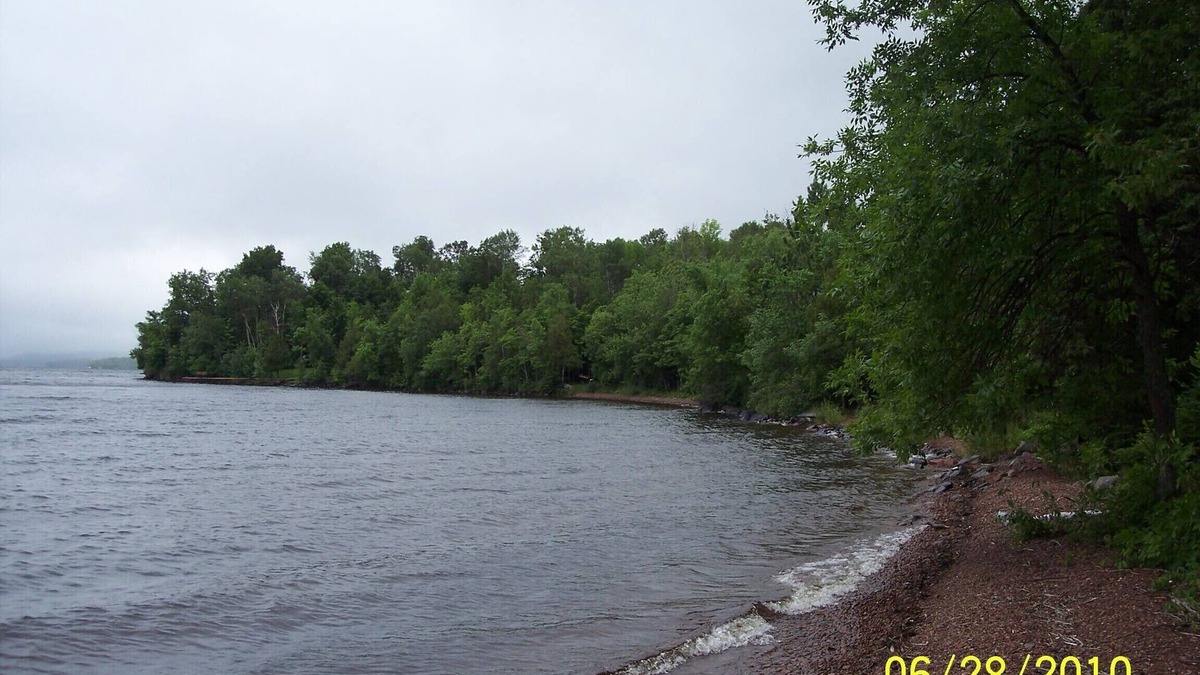 Bergland Cottage | PRIVATE 3 BEDROOM 2 BATH CABIN ON LAKE GOGEBIC IN THE U. P. OF MICHIGAN
