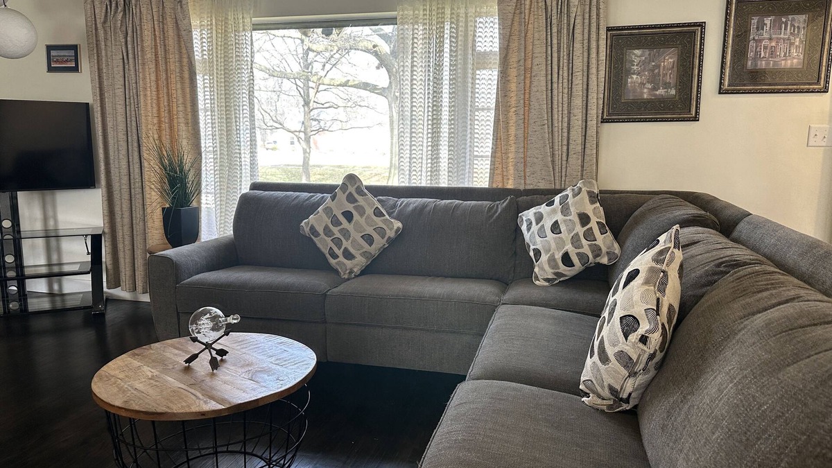 Wayne House | Private 4 BDRM -3 BTHS house, 5 Miles from Downtown #2 ❤️