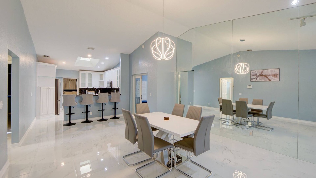 Sunrise House | Private 4-bedroom/2-bath lakeview house w/air hockey/pool/ping pong table