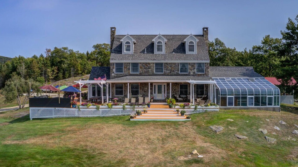 West Paris House | Private 52 Acre Mountain Top, Heated indoor Pool & Spa, Pond, Trails, 5 bedrooms