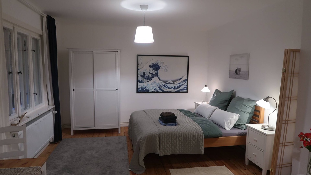 Staaken Apartment | Private accommodation on the outskirts of town