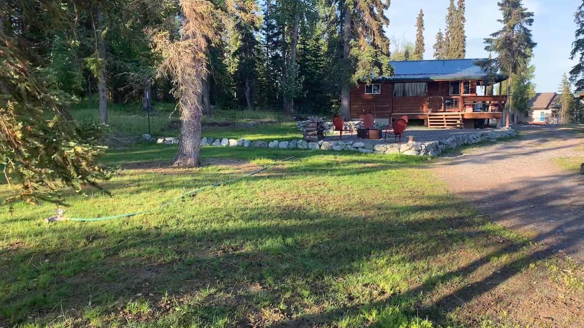 Kalifornsky Cabin | Private Alaskan Cabin on 1 Acre, pet friendly