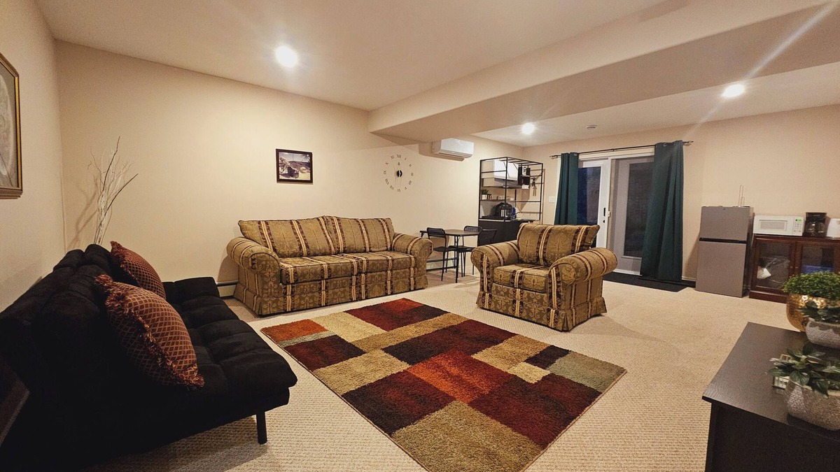 Cole Harbour House | Private and cozy basement suite in a quiet cul de sac