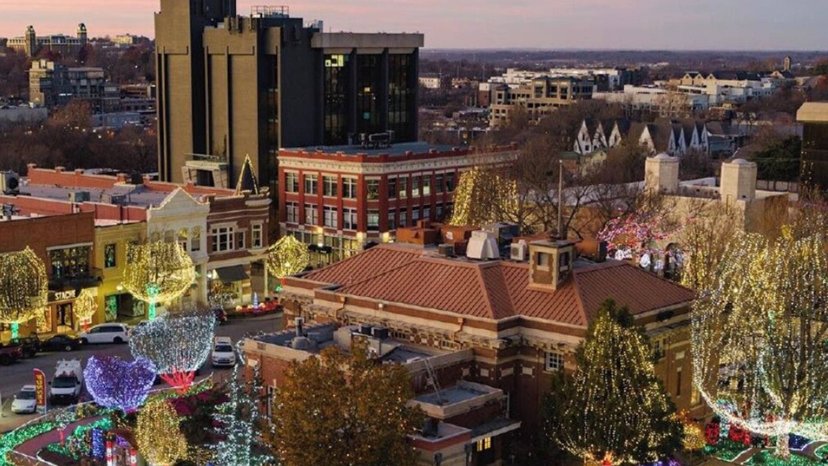 Fayetteville Condo | Private and quiet Condo close to Dickson Street and Historic Fayetteville Square